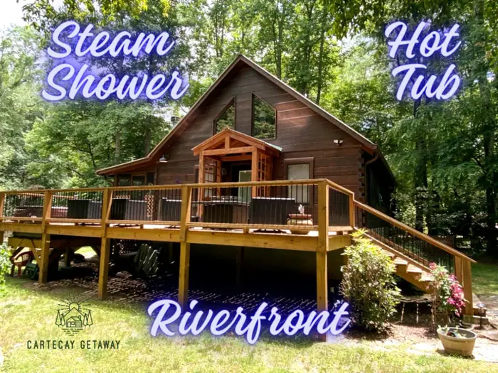 Cartecay Getaway-Riverfront! Hot Tub! Steam Shower